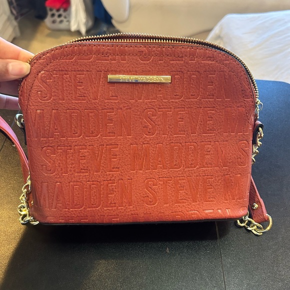 Steve Madden Handbags - Steve Madden Embossed Red Crossbody Bag